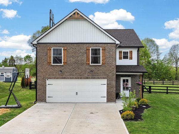 570 Claiborne Drive, Dry Ridge, KY 41035