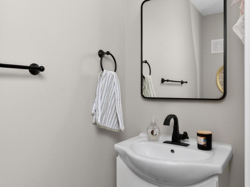 570 Claiborne Drive, Dry Ridge, KY 41035 Photo 10