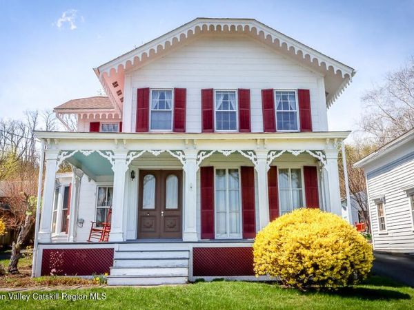 983 New York 144 , New Baltimore, NY 12124