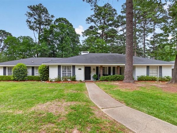 8321 Spring Lake Drive, Shreveport, LA 71106