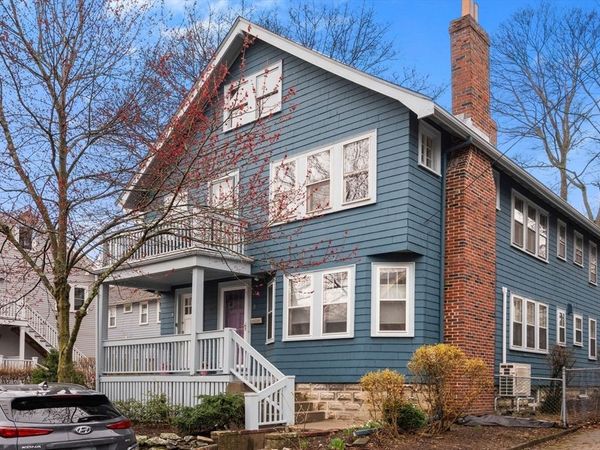 6-8 Hawthorne Park, Unit 2, Cambridge, MA 02138