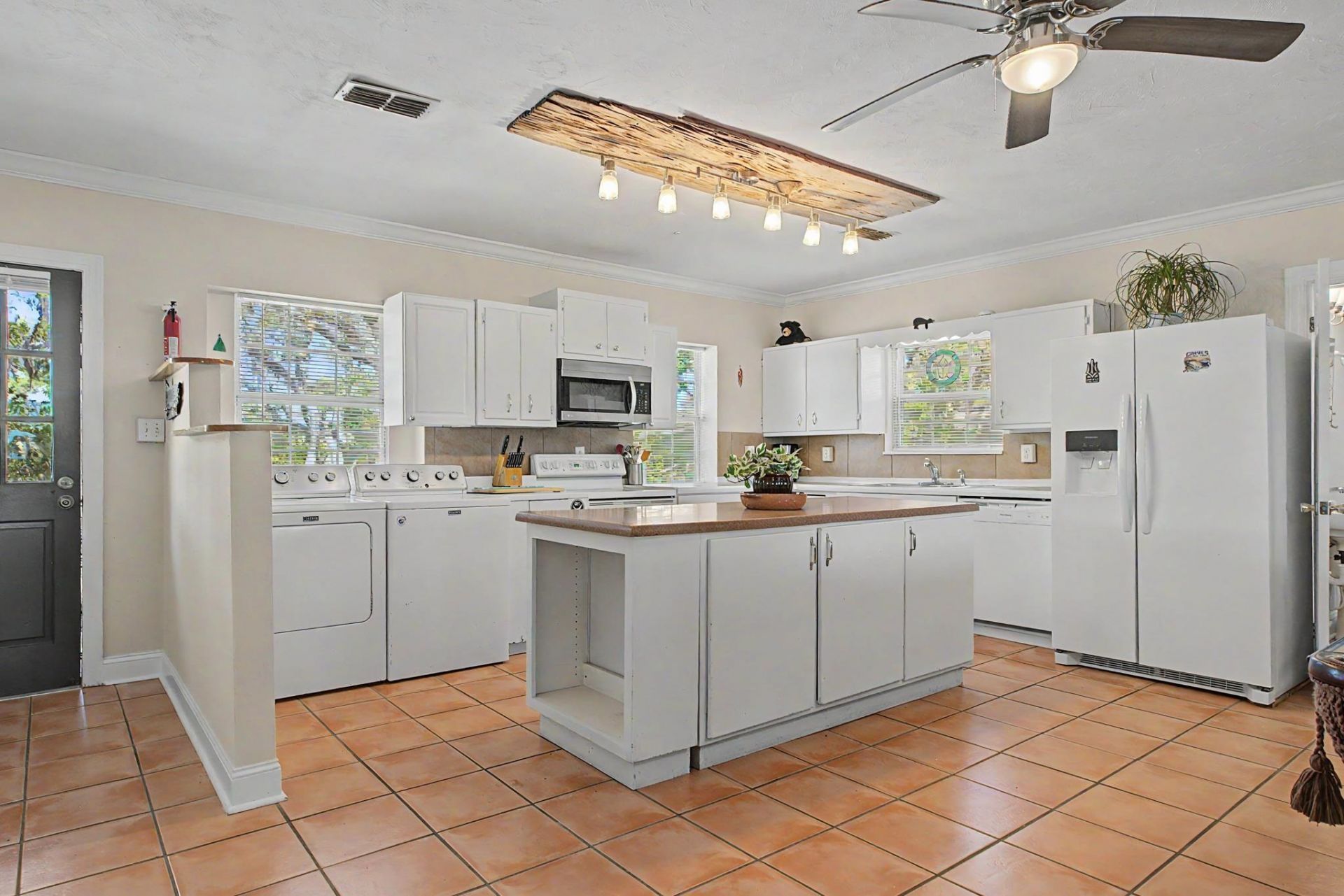 756 Alligator Drive, Alligator Point, FL 32346 Photo