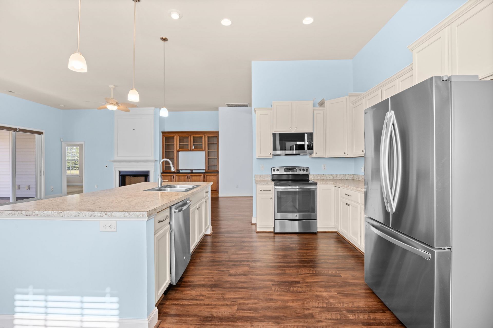 864 Callant Dr. Photo 8