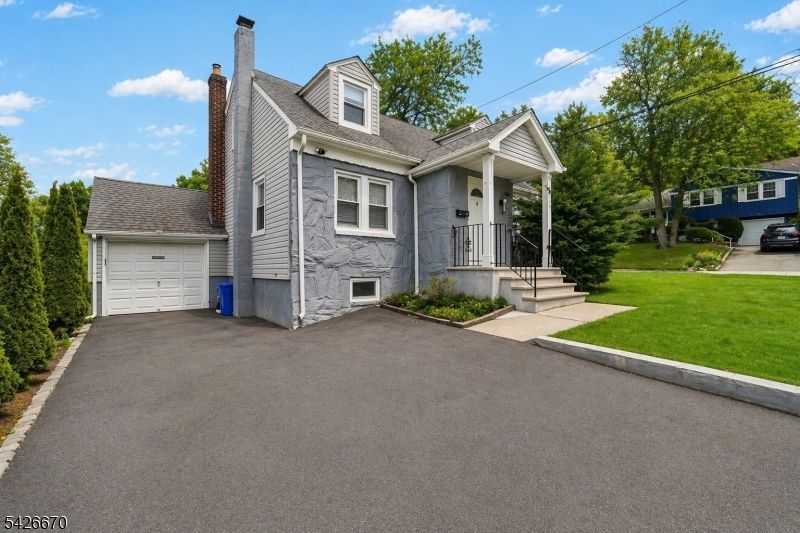 19 Elmwood Ave, West Orange, NJ 07052 Main Photo