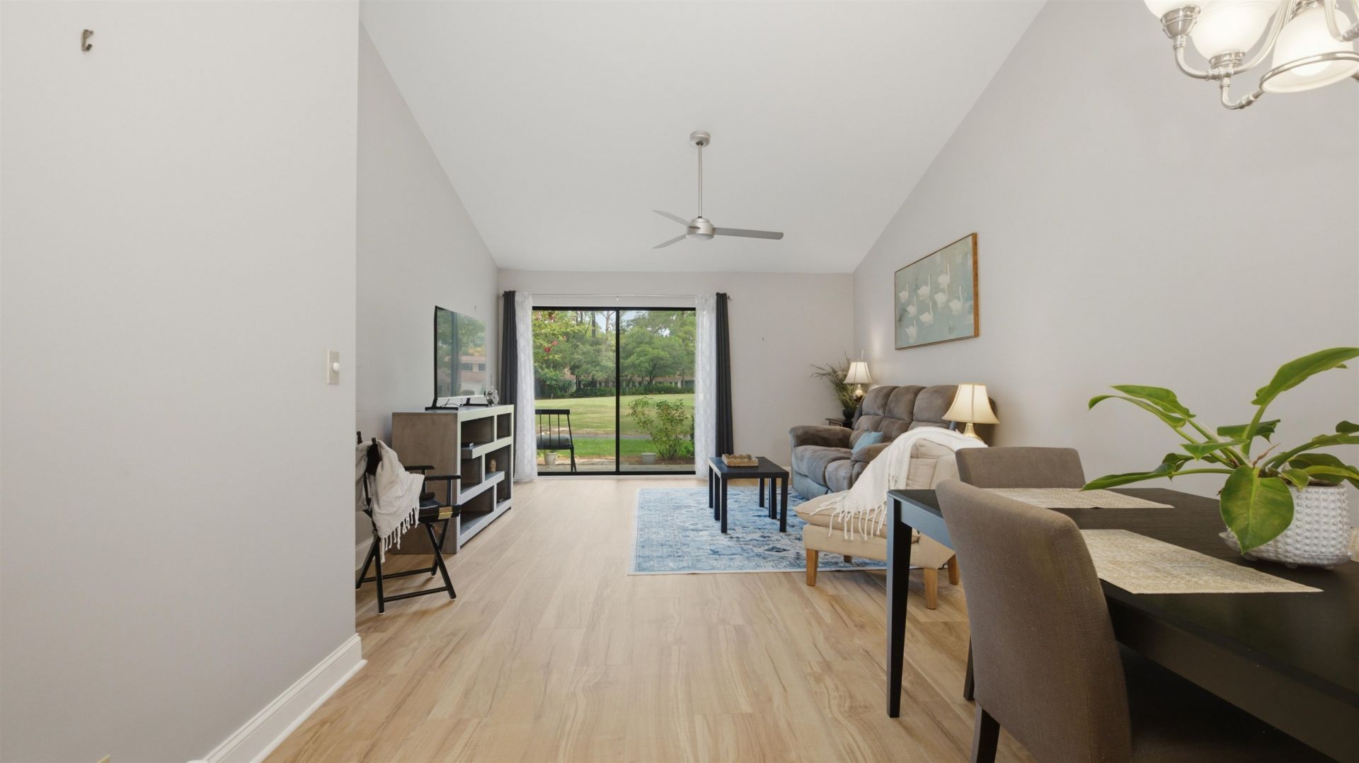 314 Tall Pines Way Photo 8