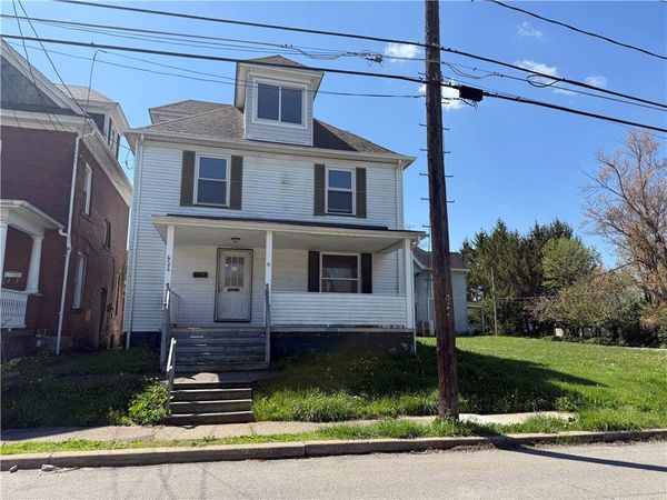 606 Chestnut St , New Castle, PA 16101