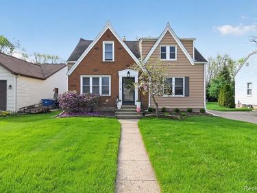 4075 Motorway Drive, Waterford Twp, MI 48328