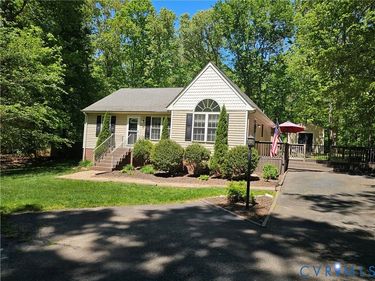 460 Rosebud Run, Aylett, VA 23009
