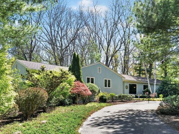 127 Inverness Ln, Longmeadow, MA 01106