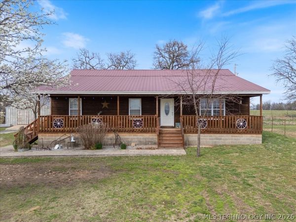 554 W Swicegood Road , Colcord, OK 74338
