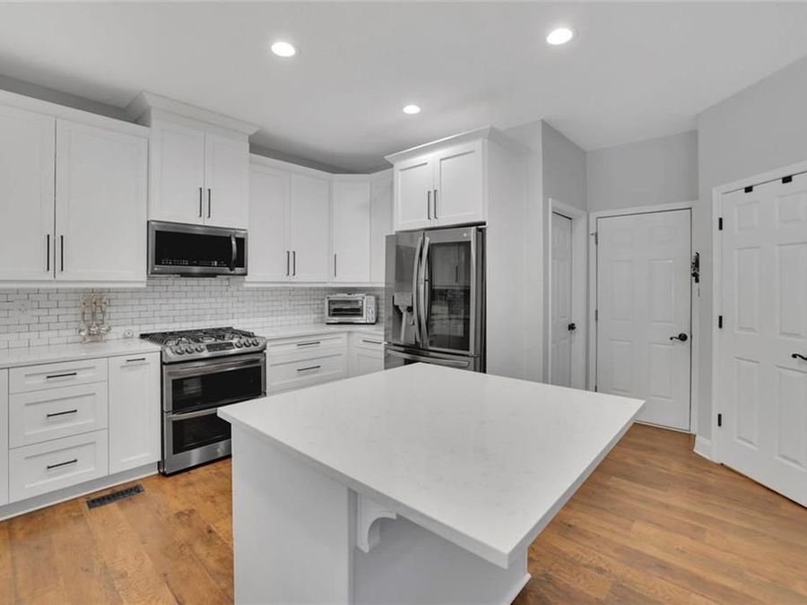 Property Image 16