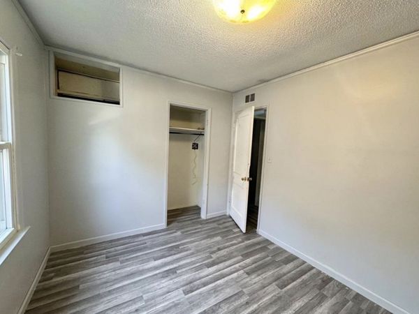 3841 Columbia Street, Des Moines, IA 50313