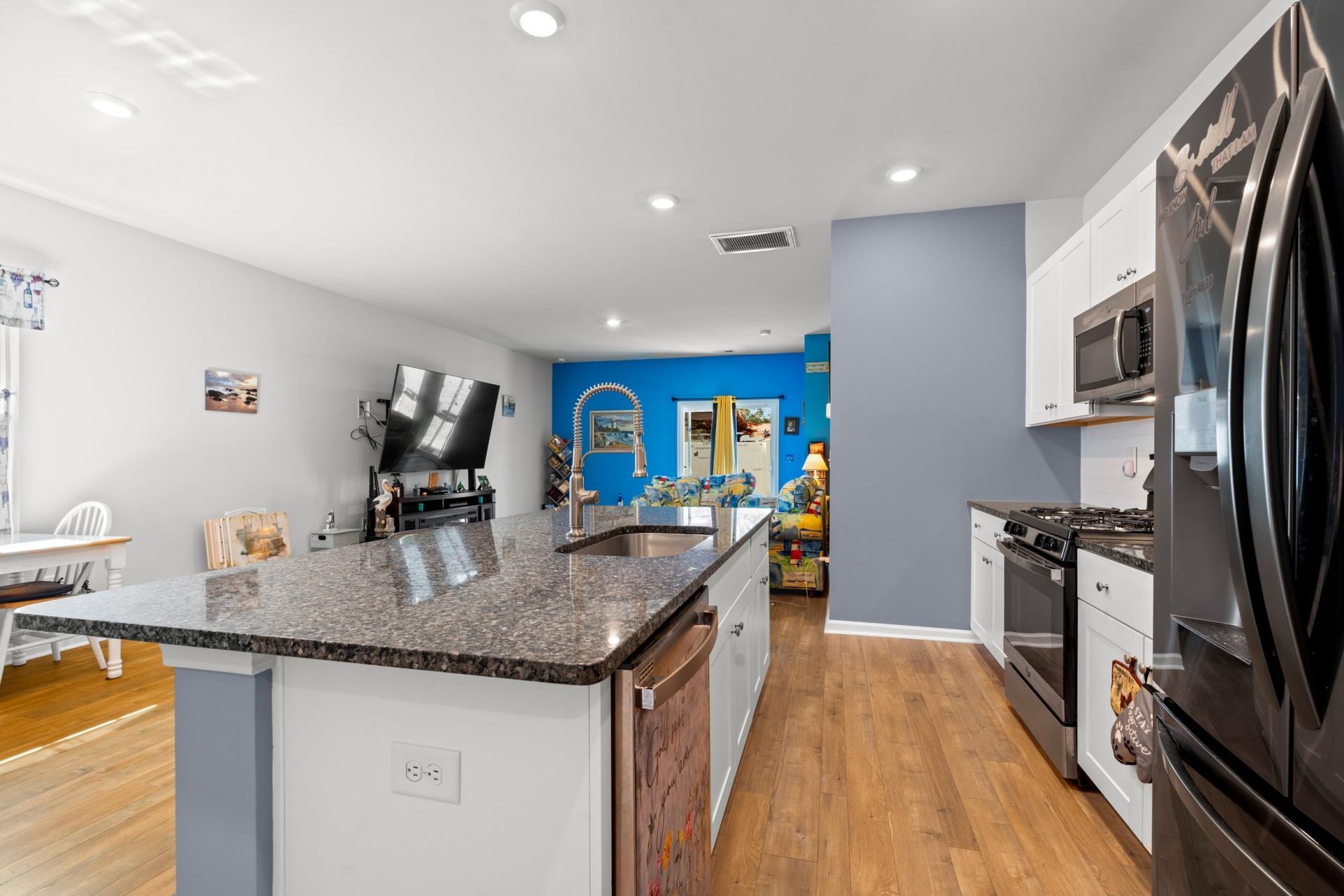 348 Hidden Cove Dr.  Photo 11