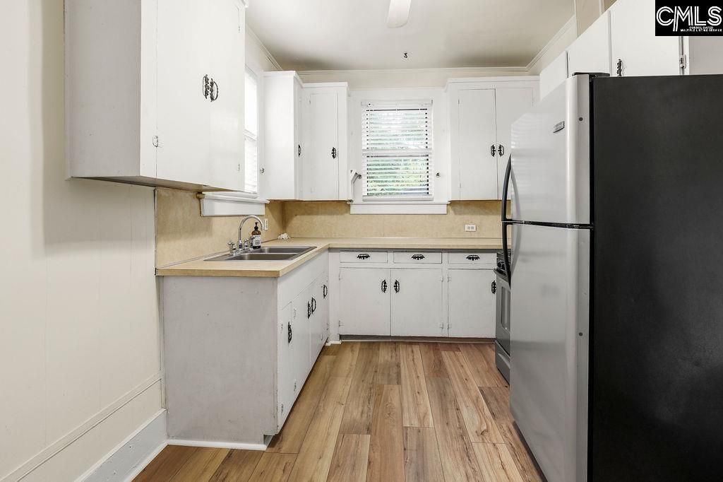 3838 Wellesley Drive  Photo 11