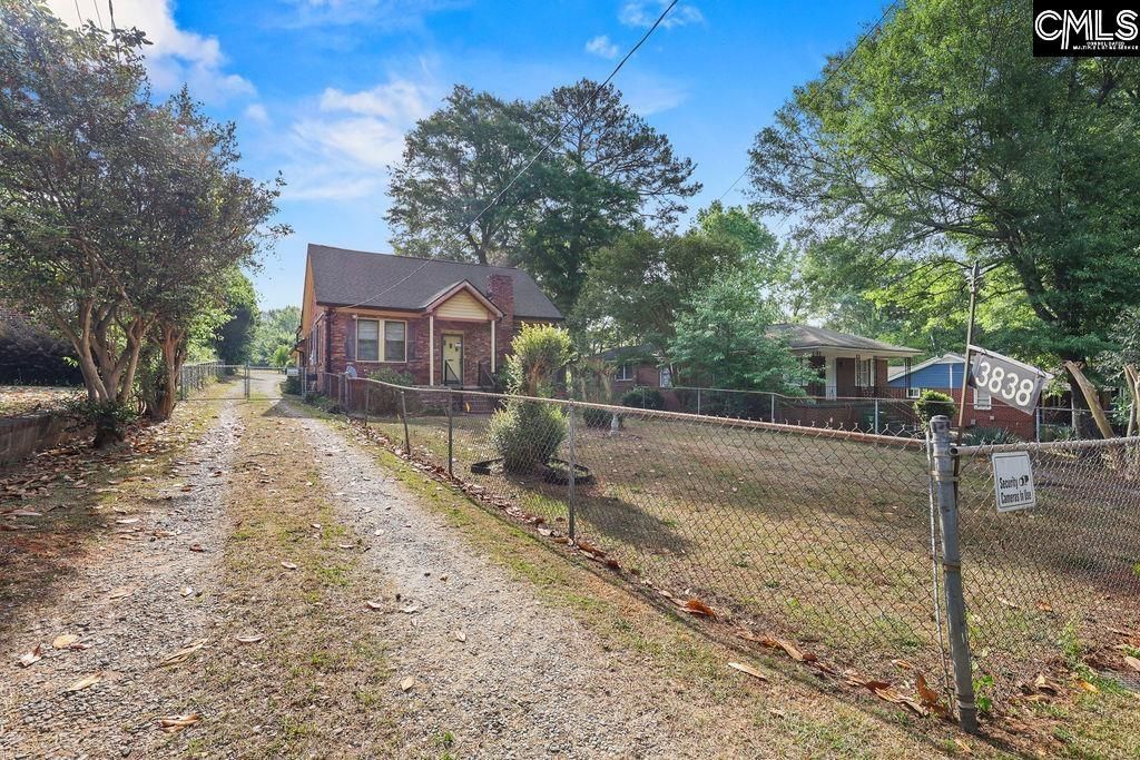 3838 Wellesley Drive  Photo 25