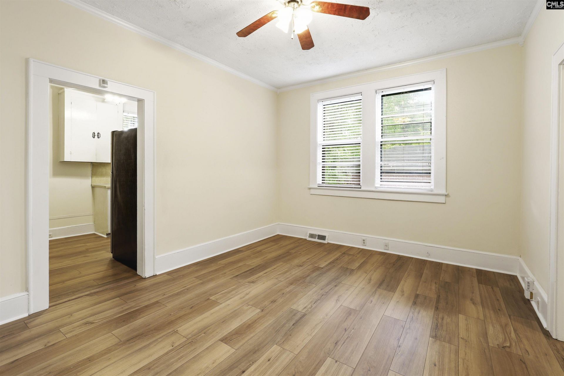 3838 Wellesley Drive  Photo 7