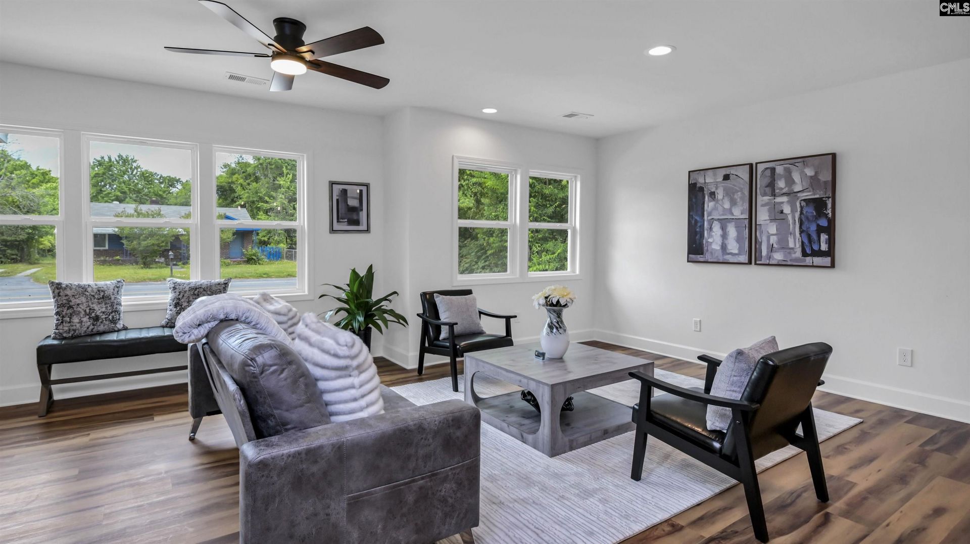 1506 S Kilbourne Road  Photo 4