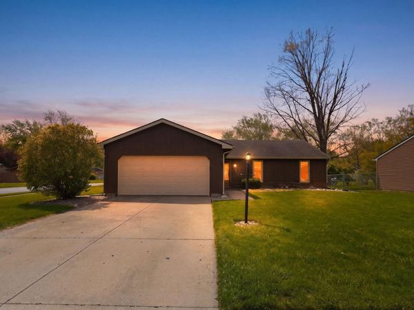 7534 Tipperary Trail, Fort Wayne, IN 46815