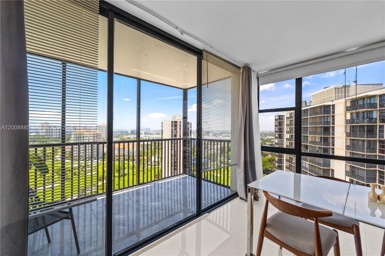 20379 W W Country Club Dr, Unit 2539, Aventura, FL 33180 Photo