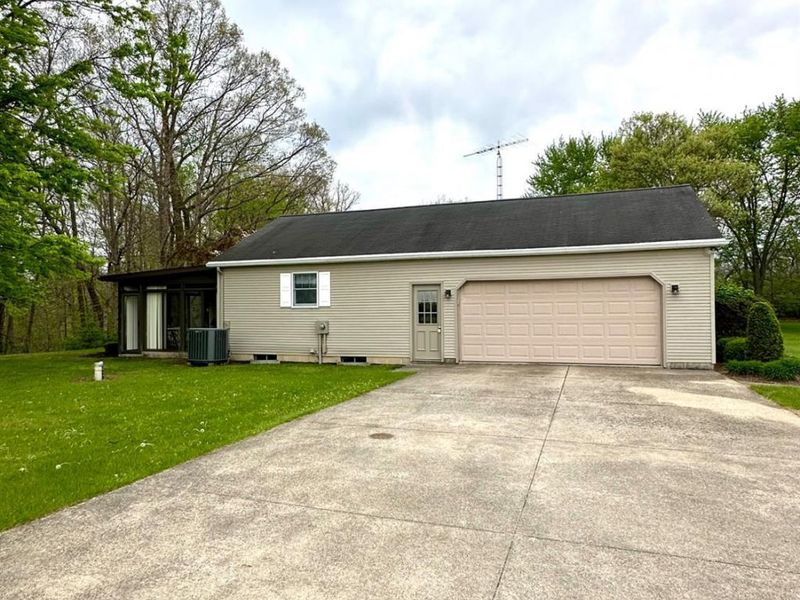 2931 Fangboner Road, Fremont, OH 43420 Photo 3