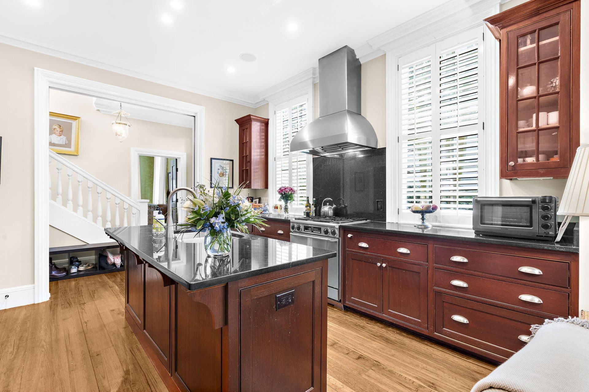 127 Ionsborough Street Photo 13