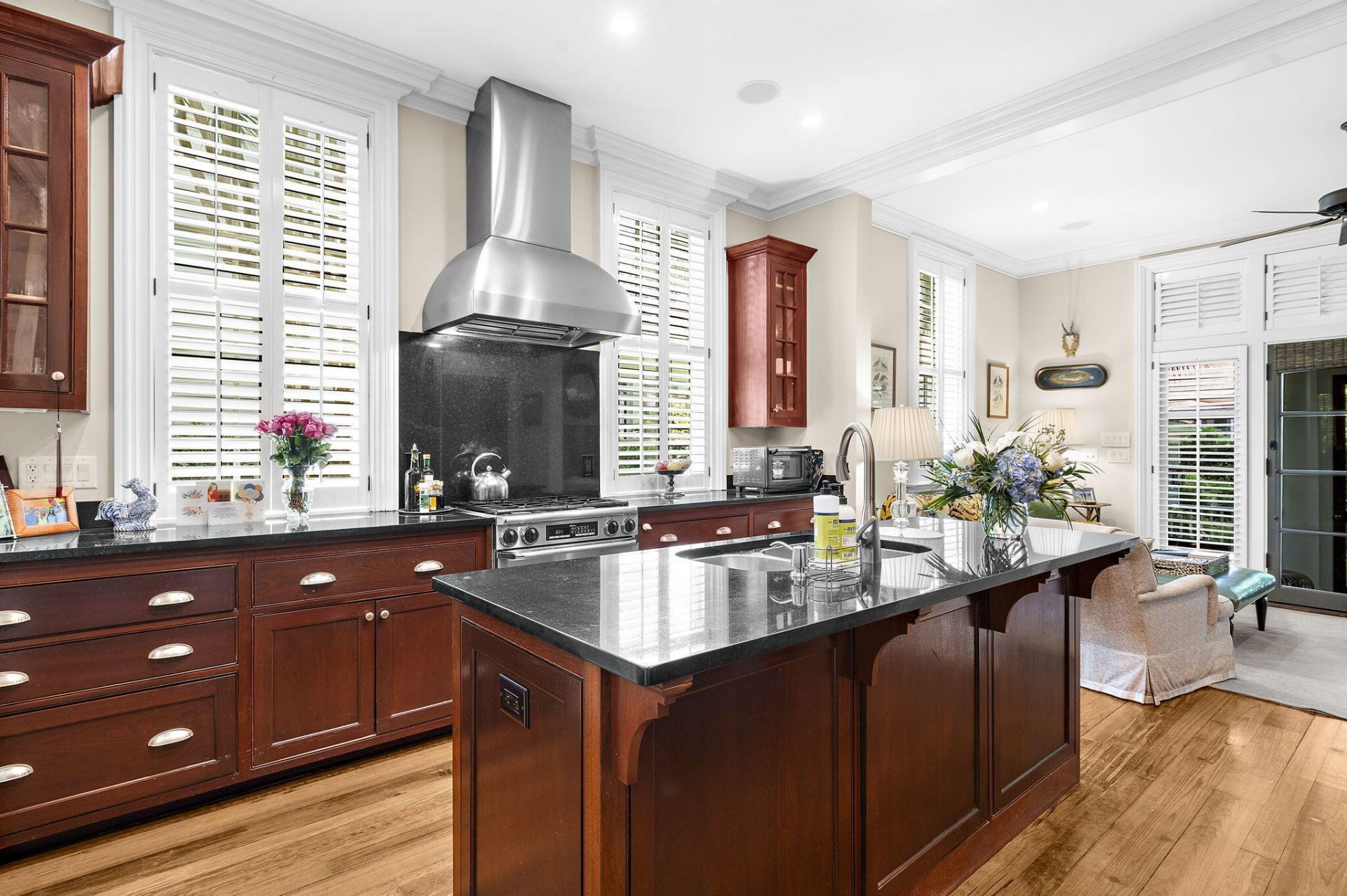 127 Ionsborough Street Photo 14