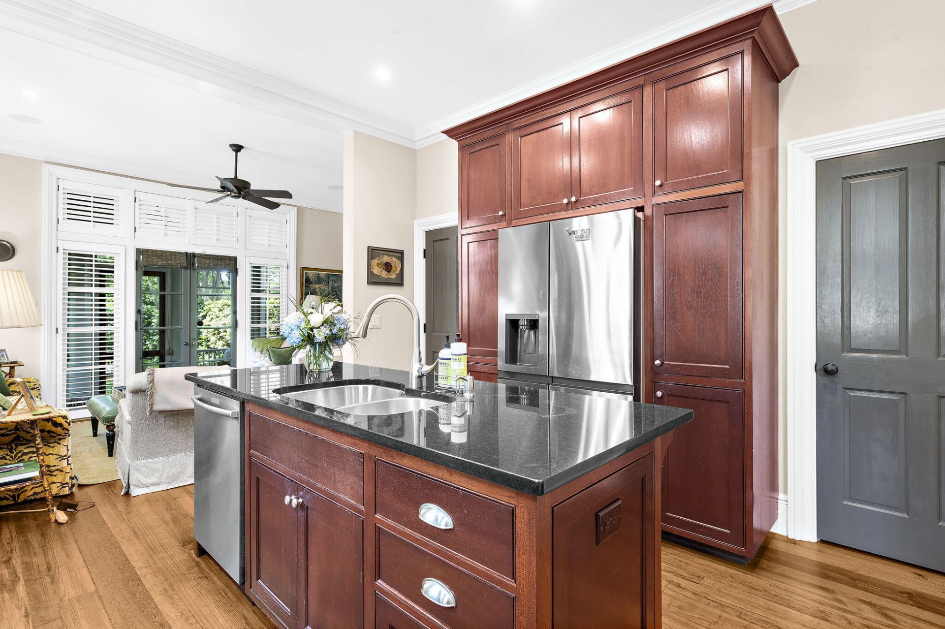 127 Ionsborough Street Photo 15