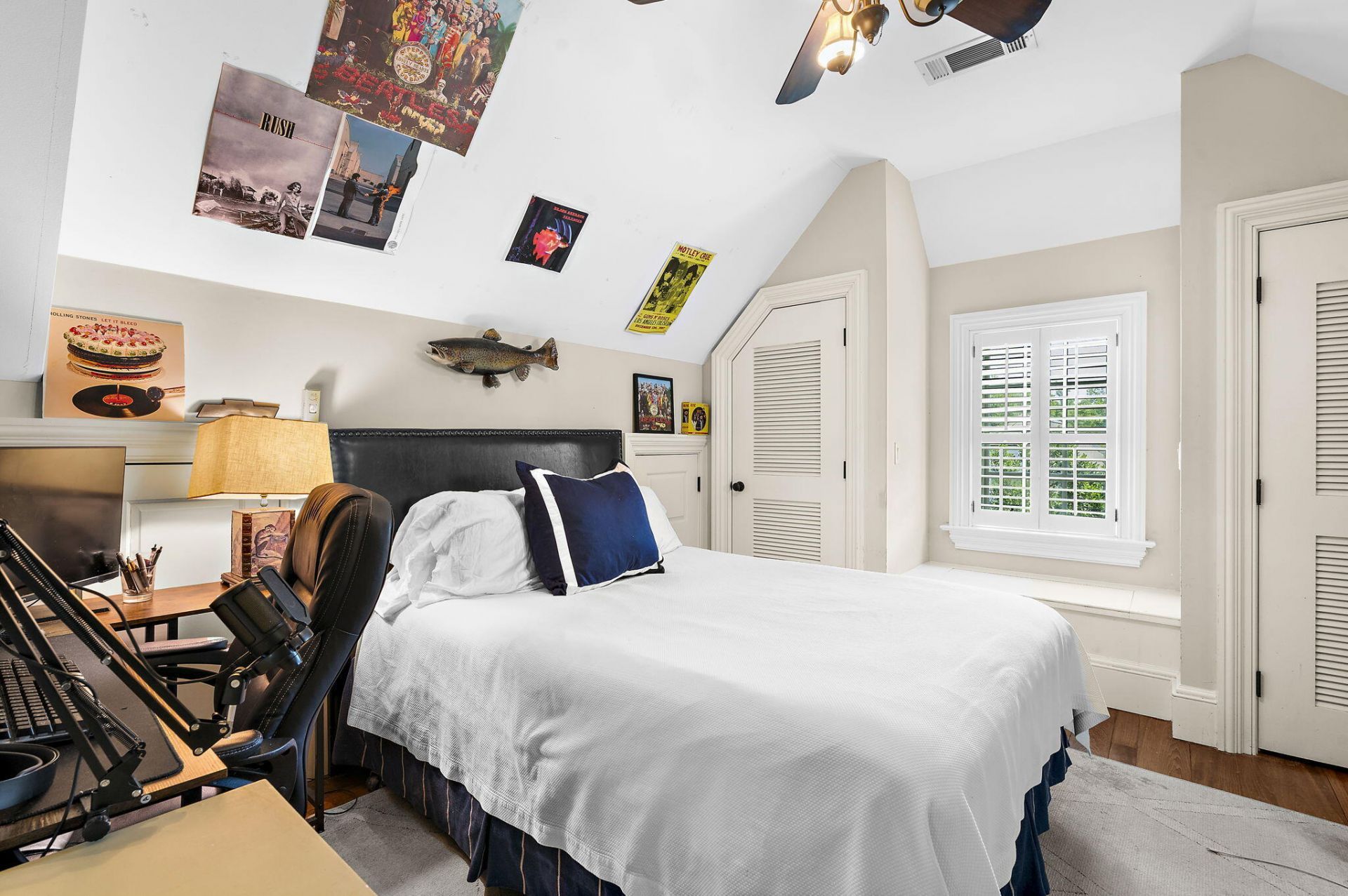 127 Ionsborough Street Photo 36