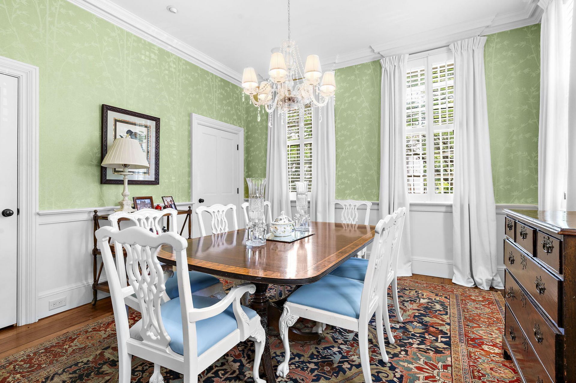 127 Ionsborough Street Photo 7