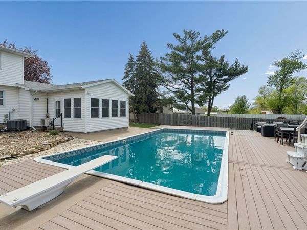 3614 Sue Ln , Cedar Rapids, IA 52405