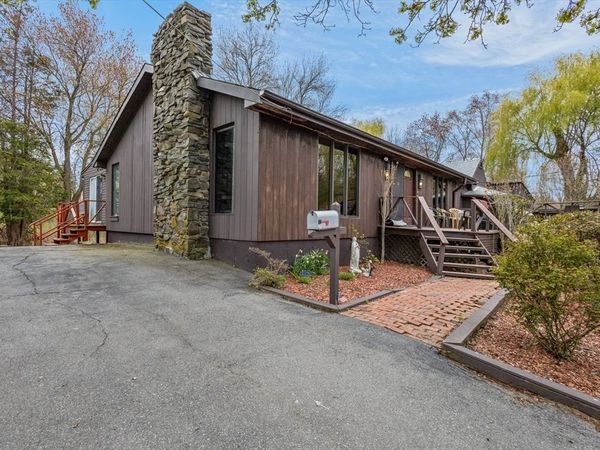 32 Morris St, Seekonk, MA 02771