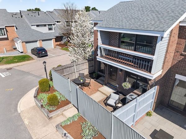 11 Rosewood Drive, Unit 11, Stoughton, MA 02072