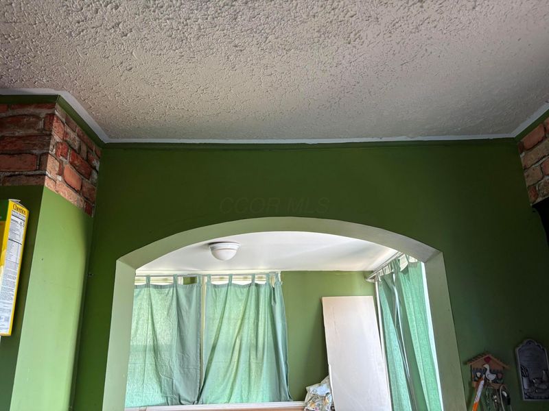 239 N Hague Avenue , Columbus, OH 43204 Photo 6