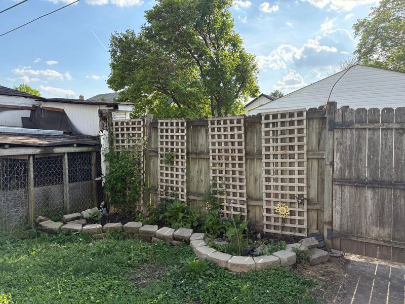 239 N Hague Avenue , Columbus, OH 43204 Photo 8