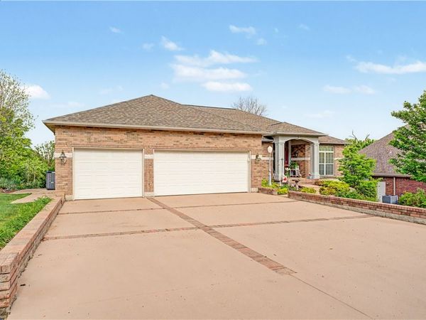 3 Sable Drive , Bella Vista, AR 72715