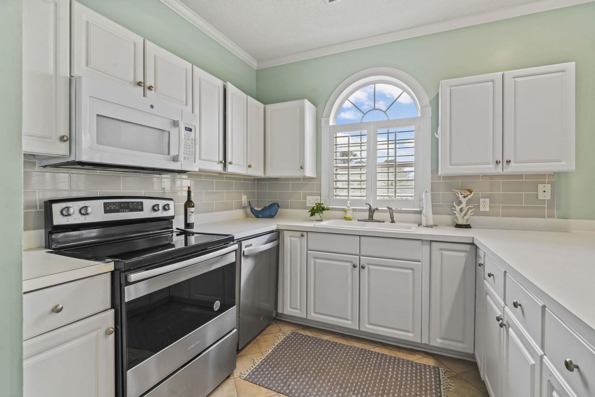 4741 Wild Iris Dr. Photo 4