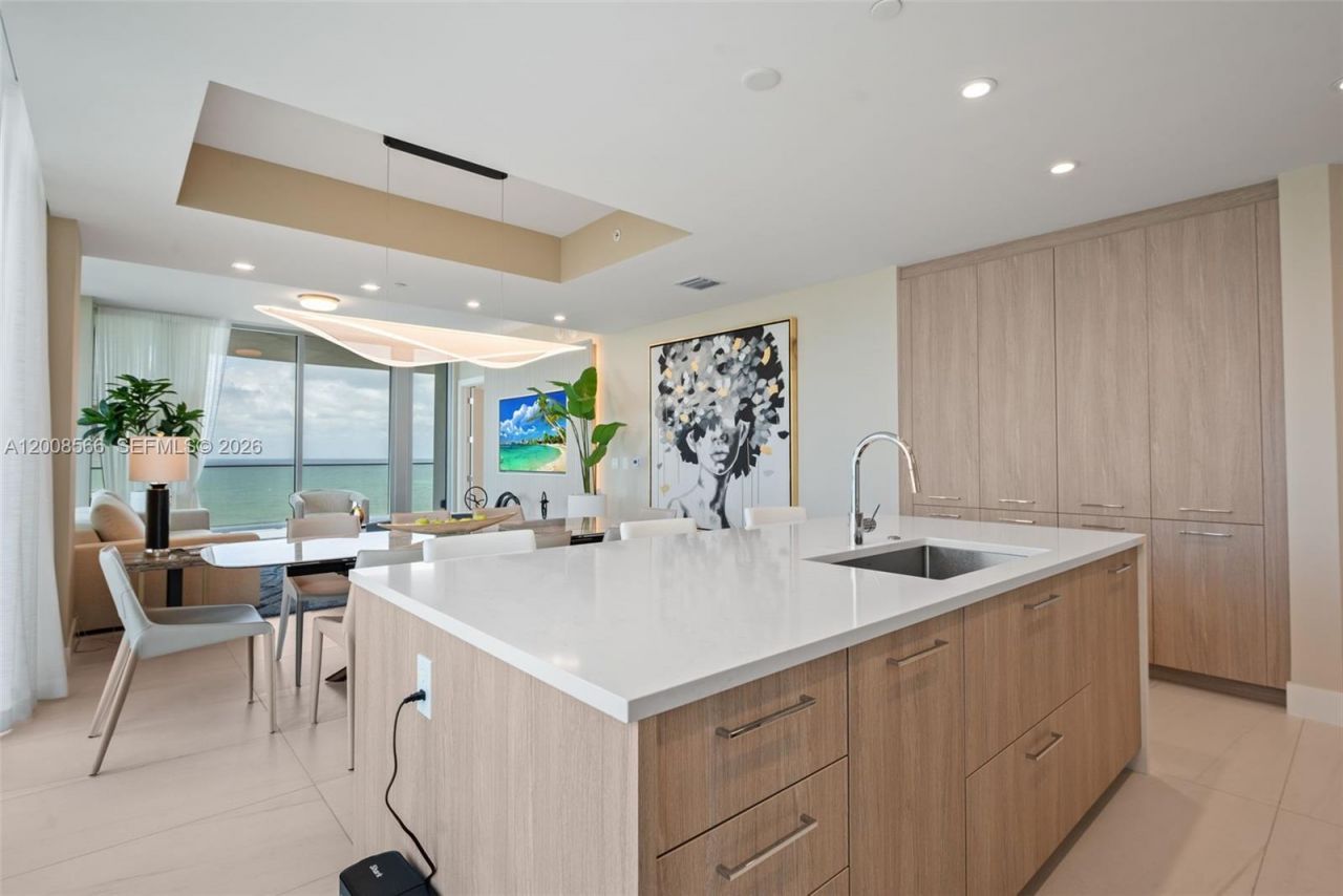 153 N Seabreeze Blvd, Unit 1205, Fort Lauderdale, FL 33304 Photo