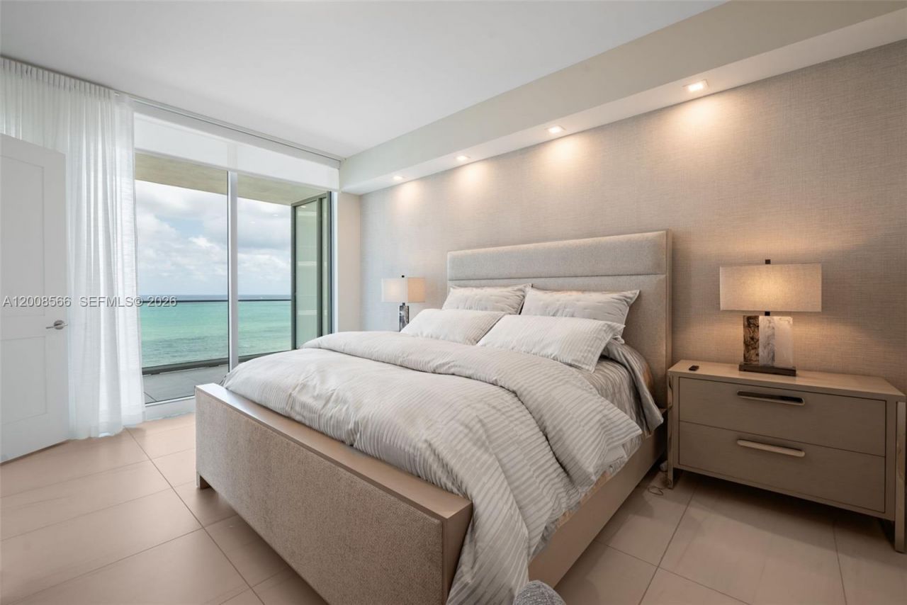 153 N Seabreeze Blvd, Unit 1205, Fort Lauderdale, FL 33304 Photo