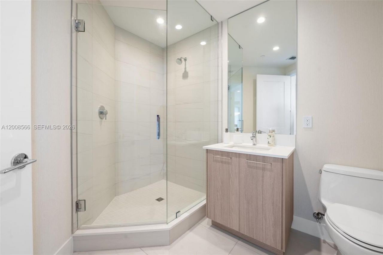 153 N Seabreeze Blvd, Unit 1205, Fort Lauderdale, FL 33304 Photo