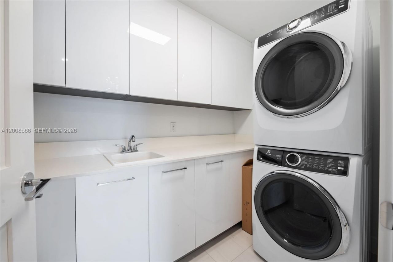 153 N Seabreeze Blvd, Unit 1205, Fort Lauderdale, FL 33304 Photo