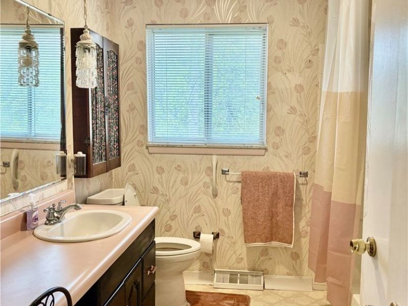 7265 Farnham Drive, Mentor, OH 44060 Photo 12