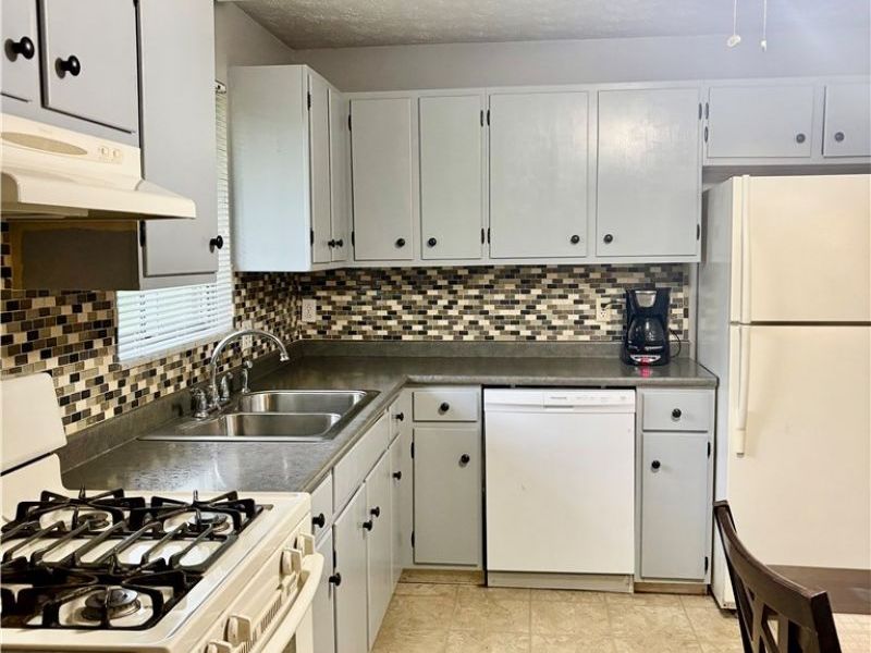 7265 Farnham Drive, Mentor, OH 44060 Photo 5