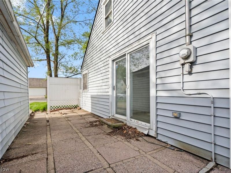 921 Euclid Avenue, Lorain, OH 44052 Photo 28