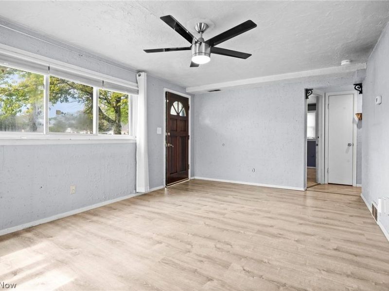 921 Euclid Avenue, Lorain, OH 44052 Photo 3