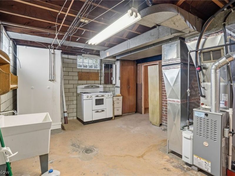 2953 Gibbs Avenue NE, Canton, OH 44714 Photo 19