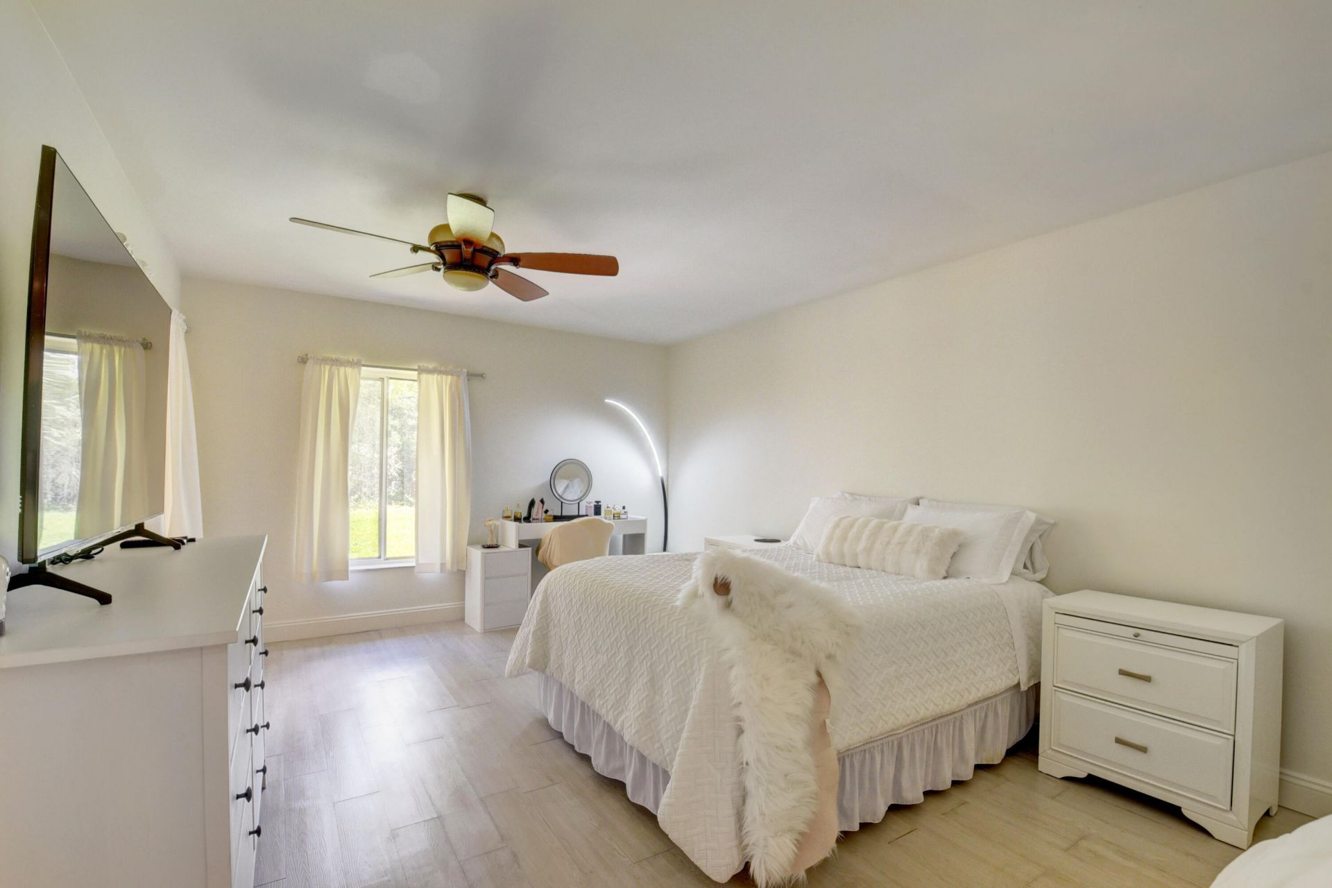 4666 S Fountains Drive S, Unit 124, Lake Worth, FL 33467 Photo