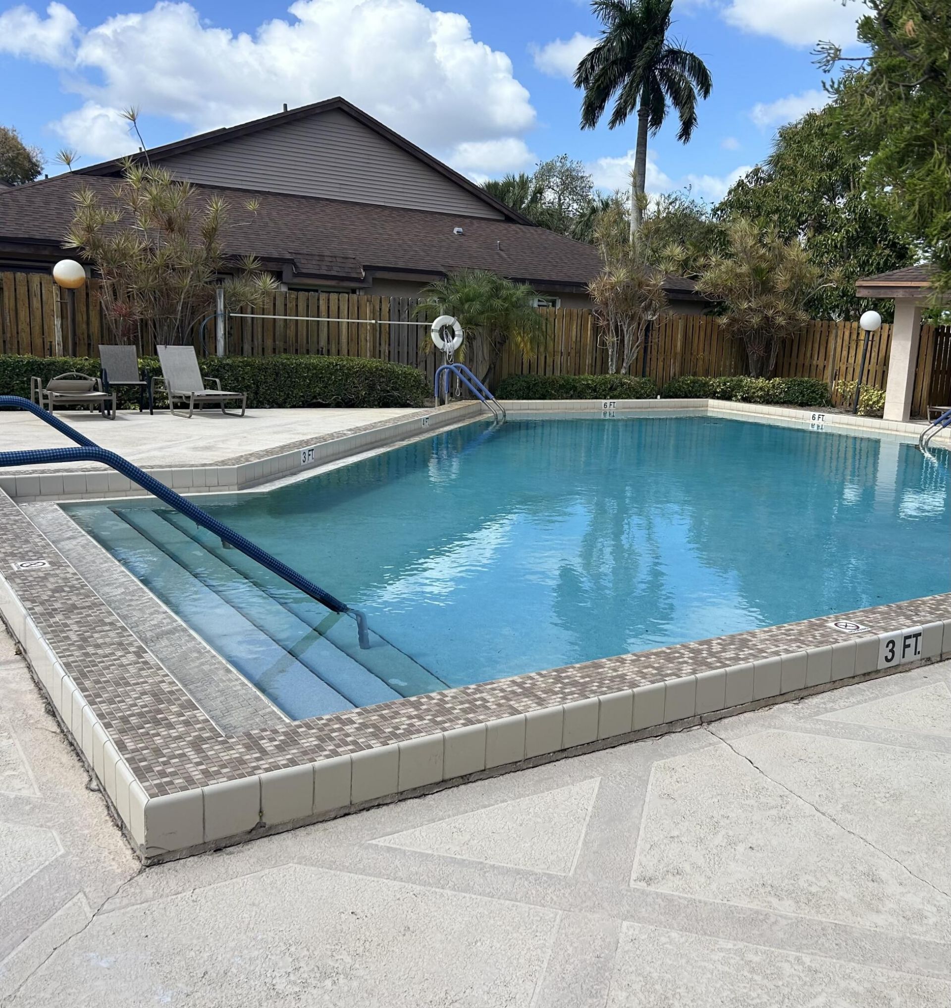 4666 S Fountains Drive S, Unit 124, Lake Worth, FL 33467 Photo