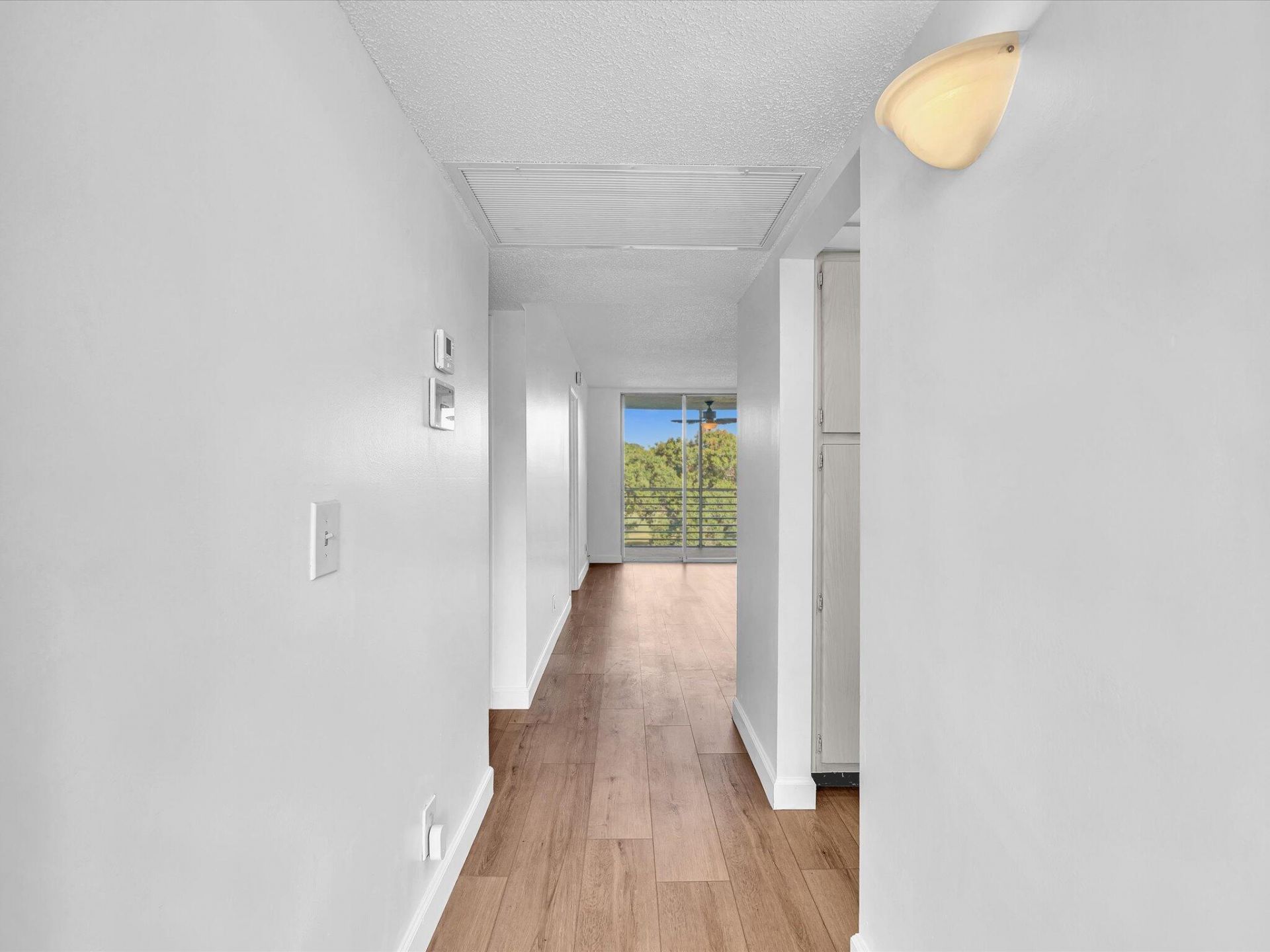 9470 Poinciana Place, Unit 303, Davie, FL 33324 Photo