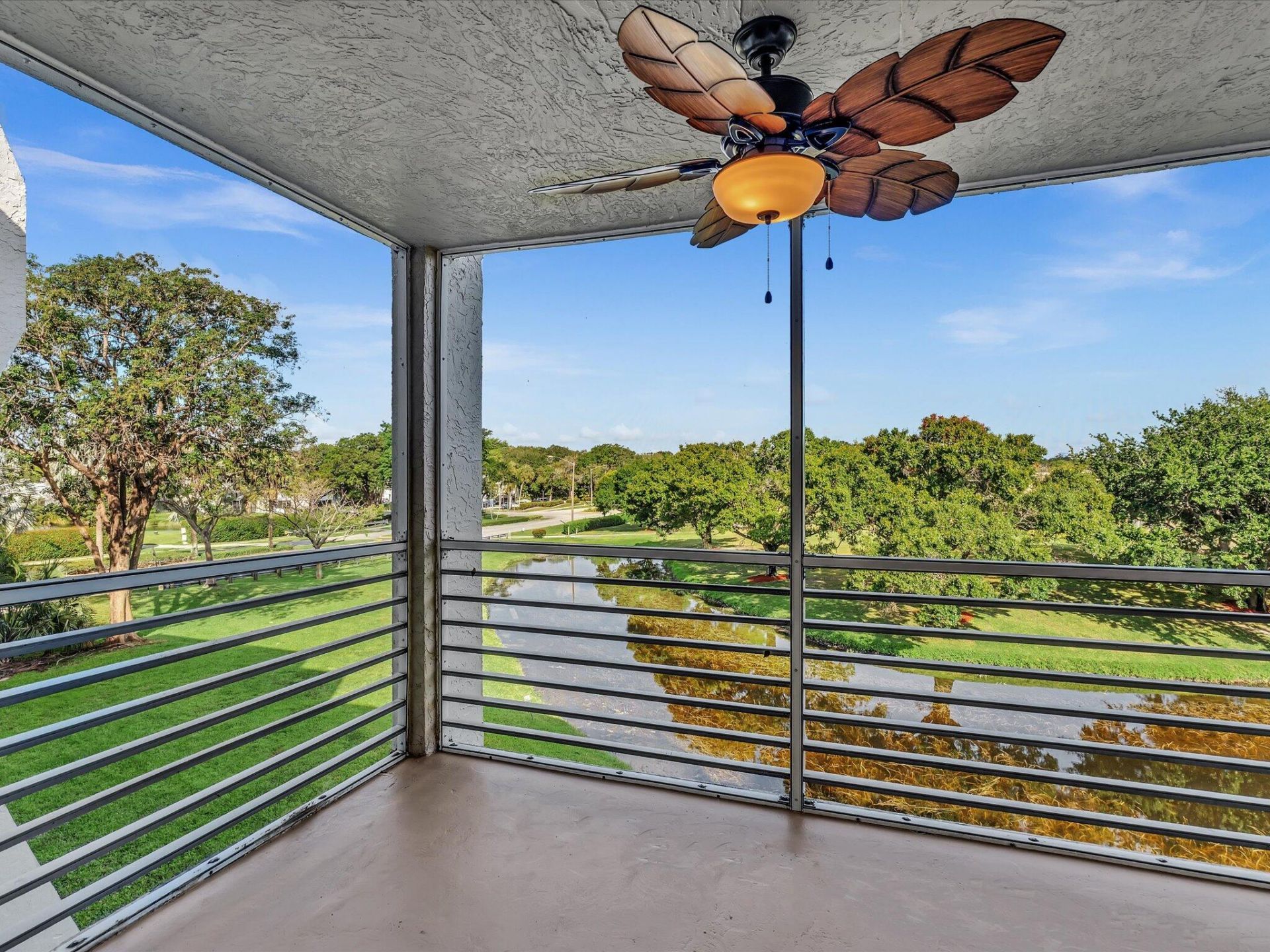 9470 Poinciana Place, Unit 303, Davie, FL 33324 Photo