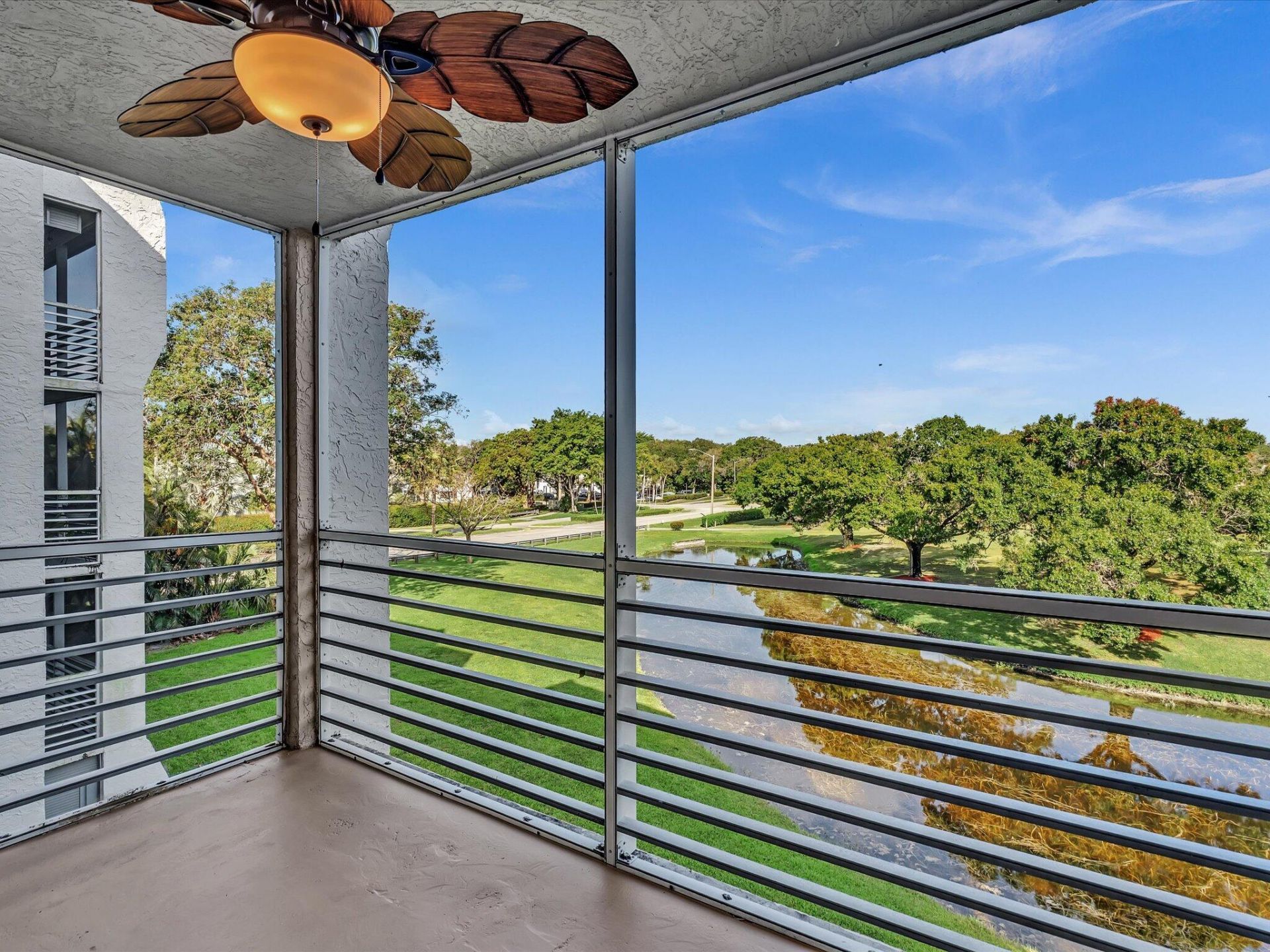 9470 Poinciana Place, Unit 303, Davie, FL 33324 Photo
